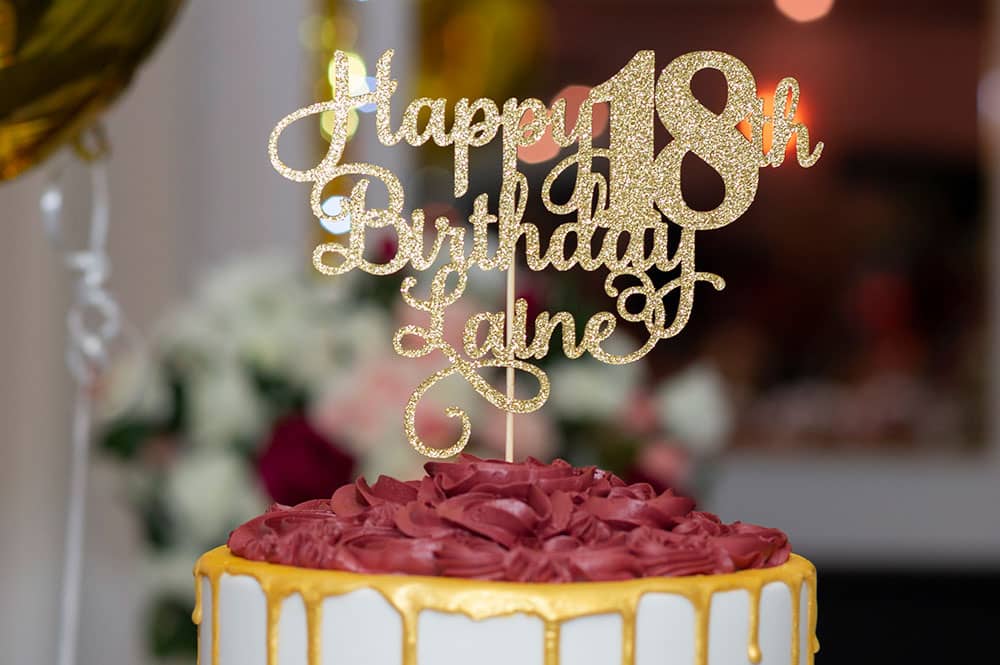 event photography Melbourne 18th birthday cake Laine